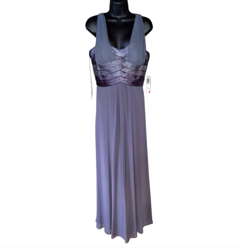 Patra NWT formal gown and scarf, size 8 pale purple sleeveless - Picture 13 of 14